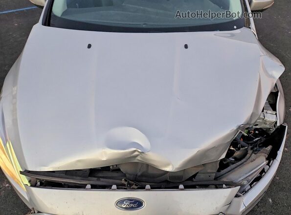 1FADP3J28JL247660 2018 FORD FOCUS Серебряный Вид задней части салона