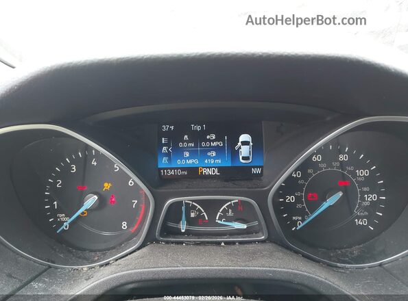 1FADP3K21GL226978 2016 FORD FOCUS Red Հետևի նստատեղերի տեսք