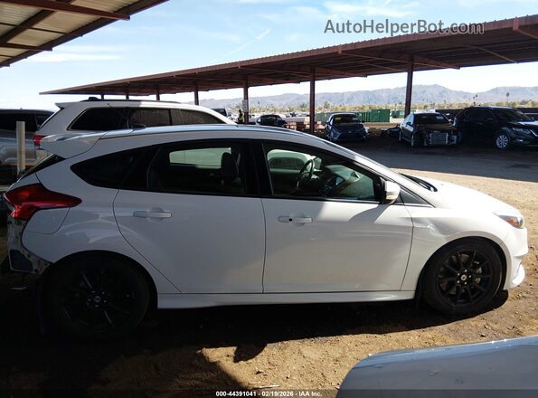 1FADP3L94JL230686 2018 FORD FOCUS ST White Սալոնի հետևի տեսք