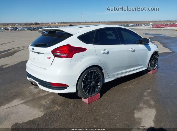 1FADP3L97HL260131 2017 FORD FOCUS ST White Trasero derecho