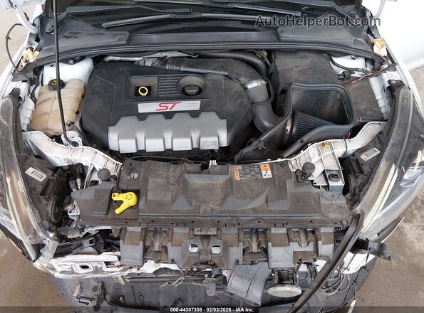 1FADP3L97JL283009 2018 FORD FOCUS ST White უკანა ხედი