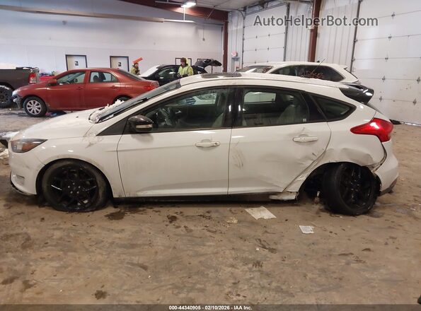 1FADP3M2XJL263161 2018 FORD FOCUS White 