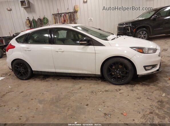 1FADP3M2XJL263161 2018 FORD FOCUS White 