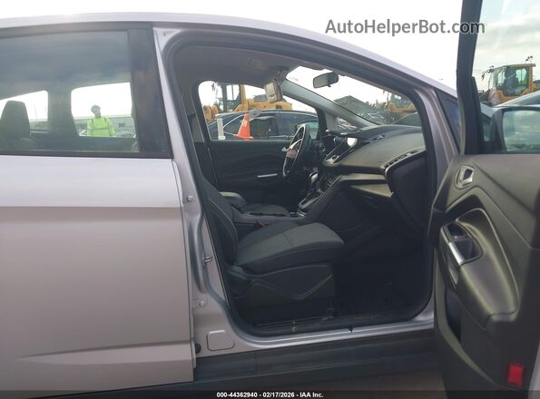 1FADP5AU4JL101043 2018 FORD C-MAX HYBRID Gray Front interior view