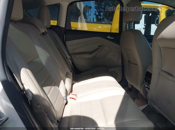 1FADP5CU7GL103228 2016 FORD C-MAX ENERGI White Widok naklejki z numerem VIN