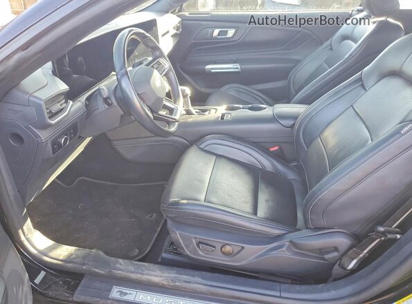 1FAGP8UH5R5136994 2024 FORD MUSTANG Black Вид салону спереду