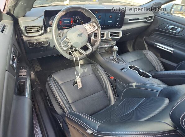 1FAGP8UHXS5115368 2025 FORD MUSTANG Silver Vista del salpicadero