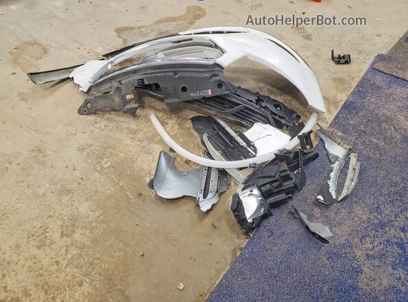 1FAHP2D80KG106376 2019 FORD TAURUS White 