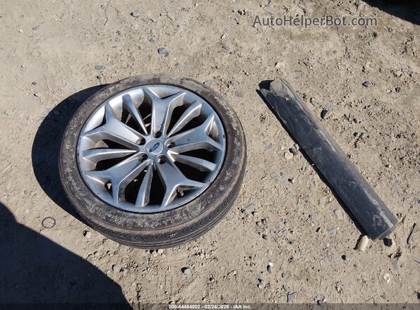 1FAHP2F81KG118517 2019 FORD TAURUS Серебряный 