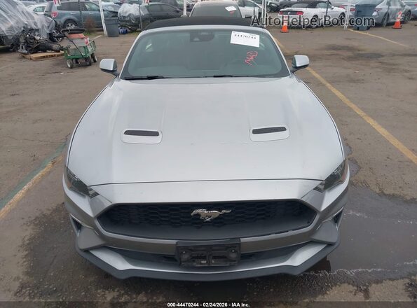 1FATP8UH4N5107009 2022 FORD MUSTANG Silver Vista del cuadro de instrumentos