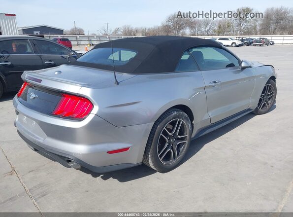 1FATP8UH9L5105933 2020 FORD MUSTANG Серебряный Задняя правая четверть