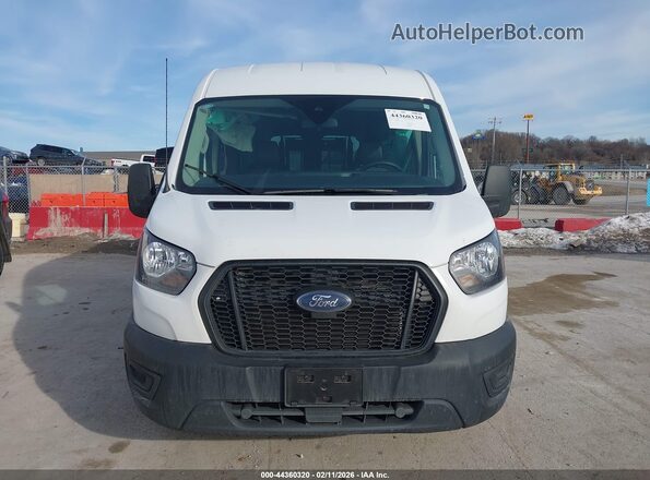 1FBAX2C84PKB53058 2023 FORD PASSENGER White Սալոնի հետևի տեսք