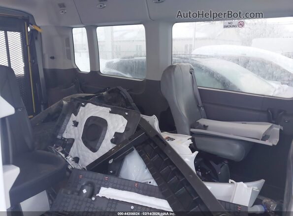 1FBAX2C8XRKB57487 2024 FORD PASSENGER White Vista de la etiqueta del VIN