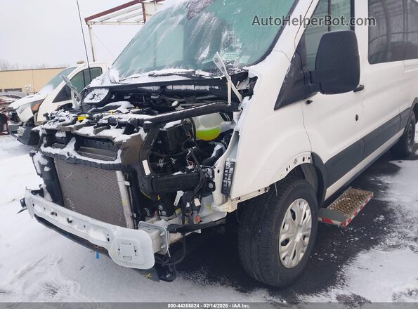 1FBAX2C8XRKB57487 2024 FORD PASSENGER White Vista frontal