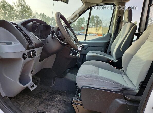 1FBAX2CM9GKB12311 2016 FORD PASSENGER White Front interior view