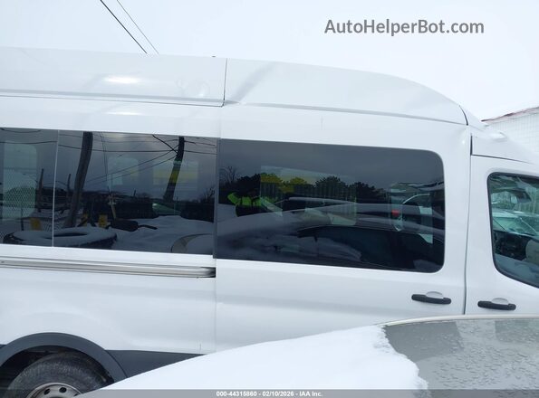1FBAX2X89PKB24634 2023 FORD PASSENGER White 