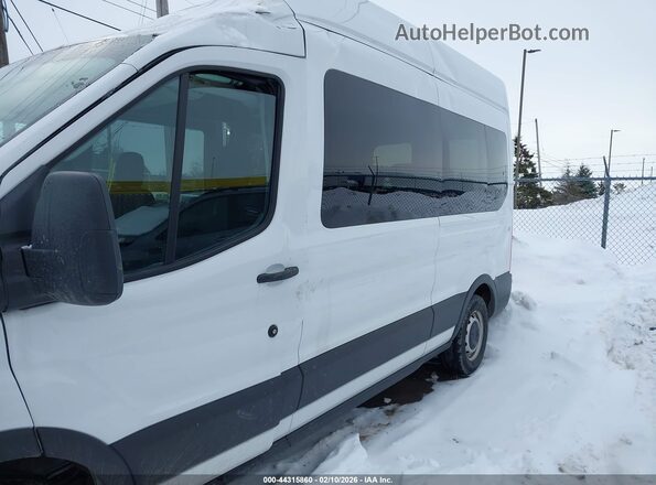 1FBAX2X89PKB24634 2023 FORD PASSENGER White 