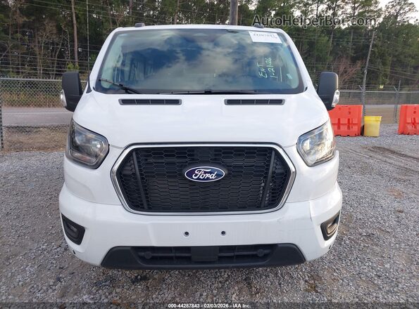 1FBAX2Y82TKA13576 2026 FORD PASSENGER White ხელსაწყოთა პანელის ხედი