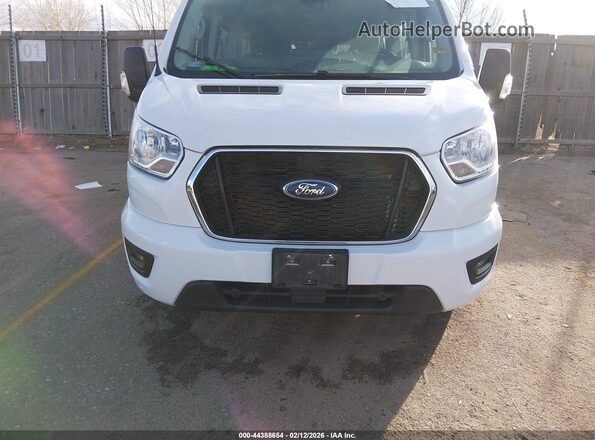 1FBAX2Y83NKA83798 2022 FORD PASSENGER Белый Вид щитка приборов