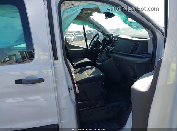1FBAX2Y84RKA17041 2024 FORD PASSENGER White Vista interior delantera