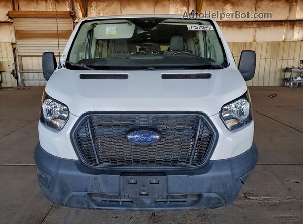 1FBAX2Y85NKA14319 2022 FORD PASSENGER White Vista frontal