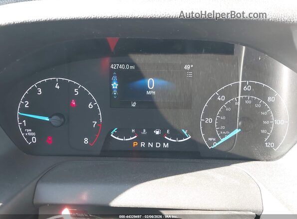 1FBAX2Y88RKA83446 2024 FORD PASSENGER White Հետևի նստատեղերի տեսք