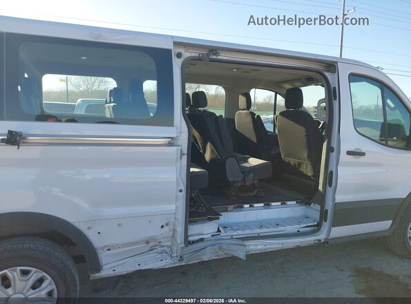 1FBAX2Y88RKA83446 2024 FORD PASSENGER White Սալոնի 360 աստիճան տեսք
