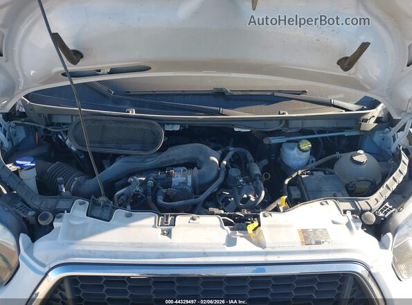 1FBAX2Y88RKA83446 2024 FORD PASSENGER White Հետևի տեսք
