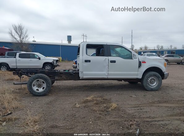 1FD7W2B67HEC90502 2017 FORD F-250 Белый 