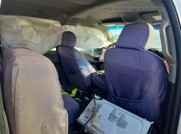 1FD8W3HT6JEB16062 2018 FORD F350 White Rear seats view