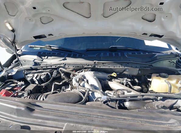 1FD8W3HT9LEC45934 2020 FORD F-350 CHASSIS White Rear view
