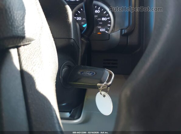 1FD8W3HT9LEC45934 2020 FORD F-350 CHASSIS White Dashboard view