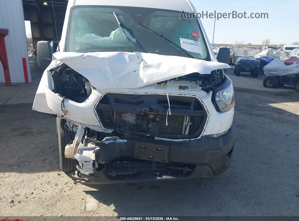 1FDAX2CG7NKA69344 2022 FORD PASSENGER White Вид спереду