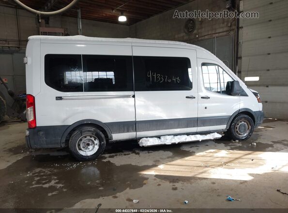 1FDZX2CMXHKB28058 2017 FORD TRANSIT-350 White Вид задньої частини салону
