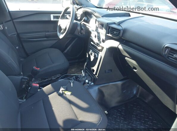 1FM5K8AB4MGA17665 2021 FORD POLICE INTERCEPTOR White Vista interior delantera