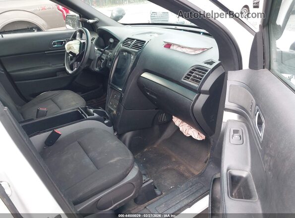 1FM5K8AR2GGD05847 2016 FORD UTILITY POLICE INTERCEPTOR White 