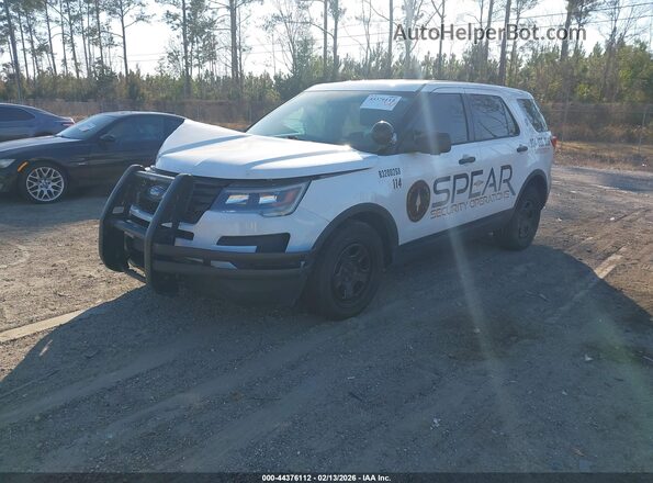 1FM5K8AR2JGC19350 2018 FORD POLICE INTERCEPTOR White Առջևի ձախ երեք քառորդ տեսարան