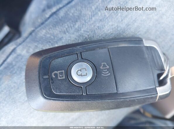 1FMCU0G65LUC24627 2020 FORD ESCAPE Red Вид панелі приладів