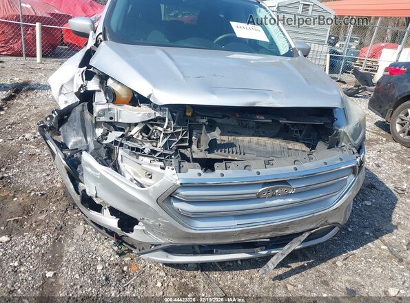 1FMCU0GD7HUD93909 2017 FORD ESCAPE Silver Вид спереду