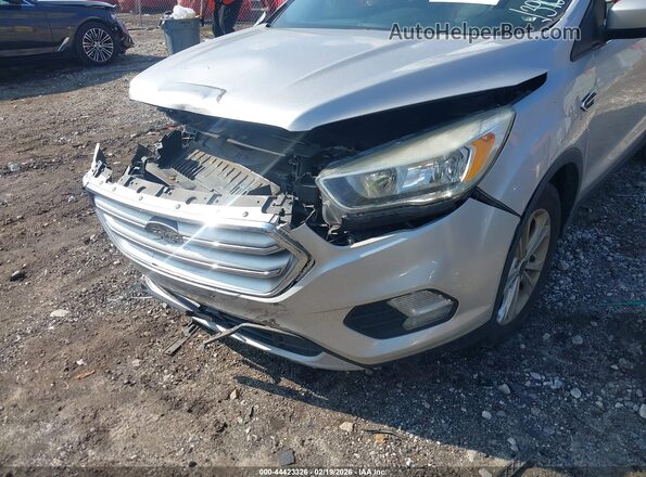 1FMCU0GD7HUD93909 2017 FORD ESCAPE Silver Вид щитка приладів