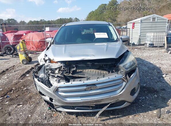 1FMCU0GD7HUD93909 2017 FORD ESCAPE Silver Вид задньої частини салону