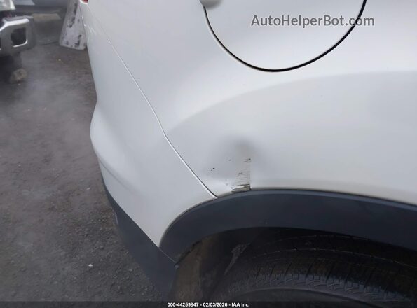 1FMCU9G99GUB84766 2016 FORD ESCAPE Белый Вид спереди