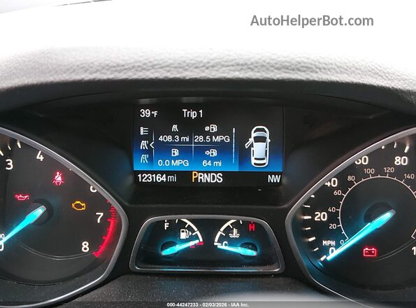 1FMCU9GD8JUA82256 2018 FORD ESCAPE Gold Vista de los asientos traseros