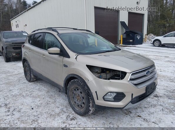 1FMCU9HD4JUB50132 2018 FORD ESCAPE Champagne Vista frontal