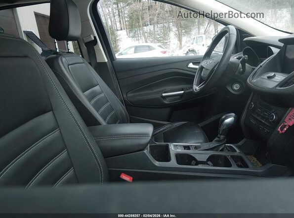 1FMCU9HD4JUB50132 2018 FORD ESCAPE Champagne Vista interior delantera