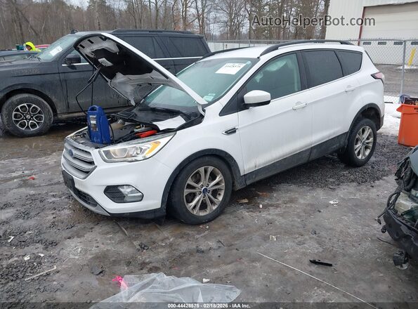 1FMCU9HD8JUA98620 2018 FORD ESCAPE  Przód lewy