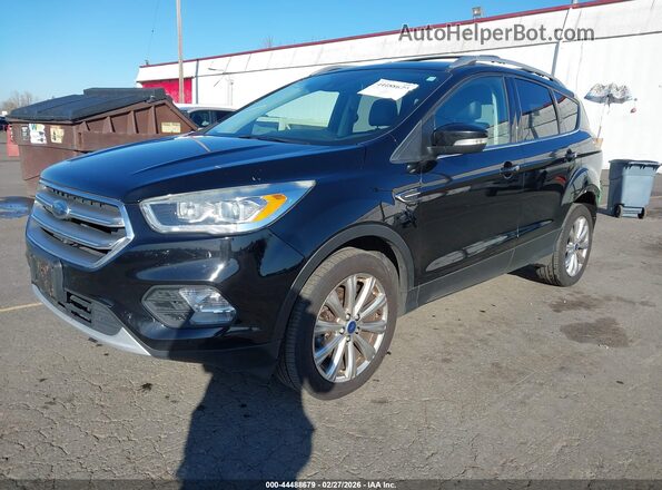 1FMCU9J98HUF09045 2017 FORD ESCAPE Black Przód lewy
