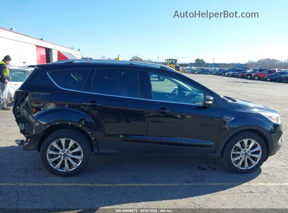 1FMCU9J98HUF09045 2017 FORD ESCAPE Black Widok wnętrza 360 stopni