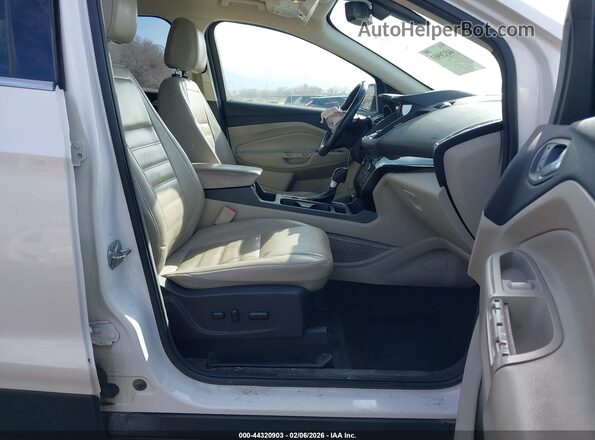 1FMCU9JD4HUC89956 2017 FORD ESCAPE White Vista interior delantera