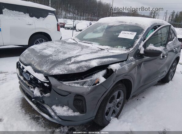 1FMCU9MN2PUA37870 2023 FORD ESCAPE Gray Vista tres cuartos delantera izquierda